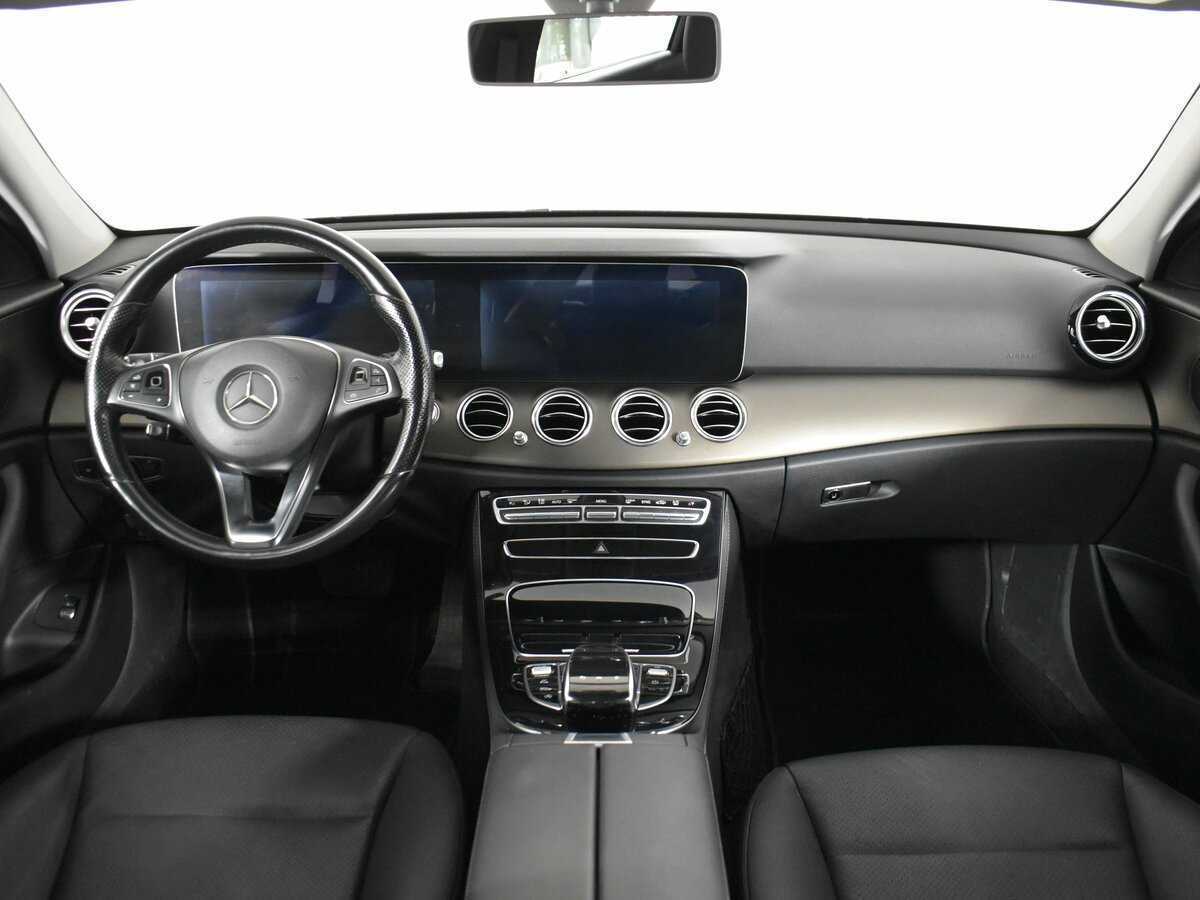 Mercedes-Benz E-Класс 2016 года с пробегом. Фото: #12