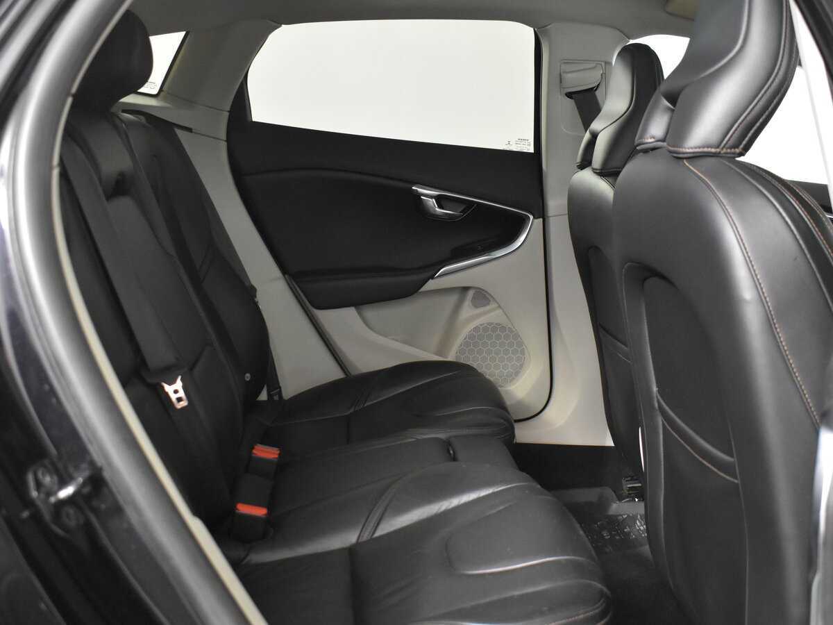 Volvo V40 Cross Country 2013 года с пробегом. Фото: #17