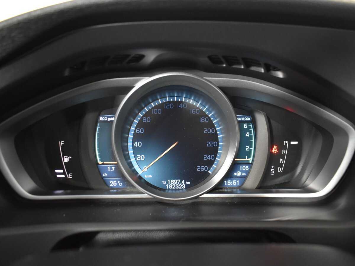 Volvo V40 Cross Country 2013 года с пробегом. Фото: #19