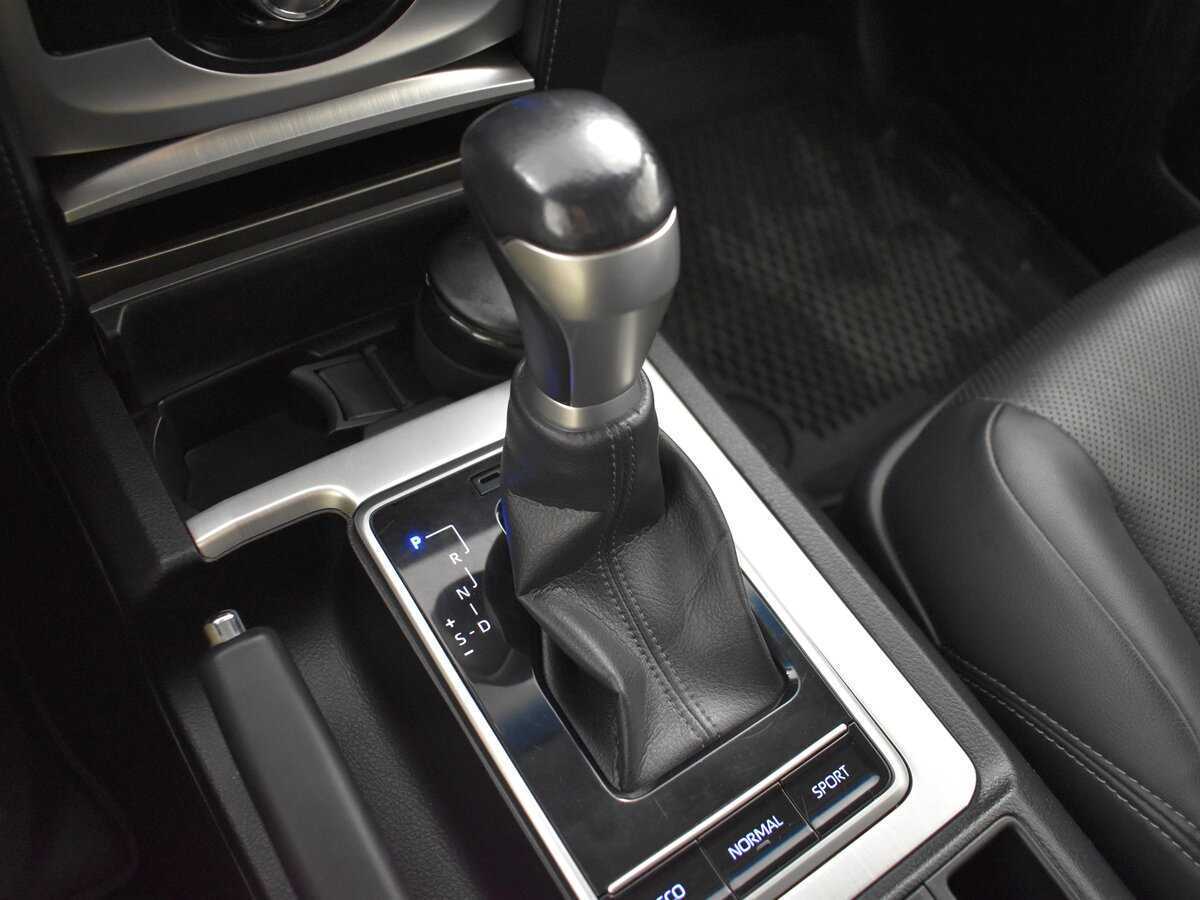 Toyota Land Cruiser Prado 2020 года с пробегом. Фото: #18