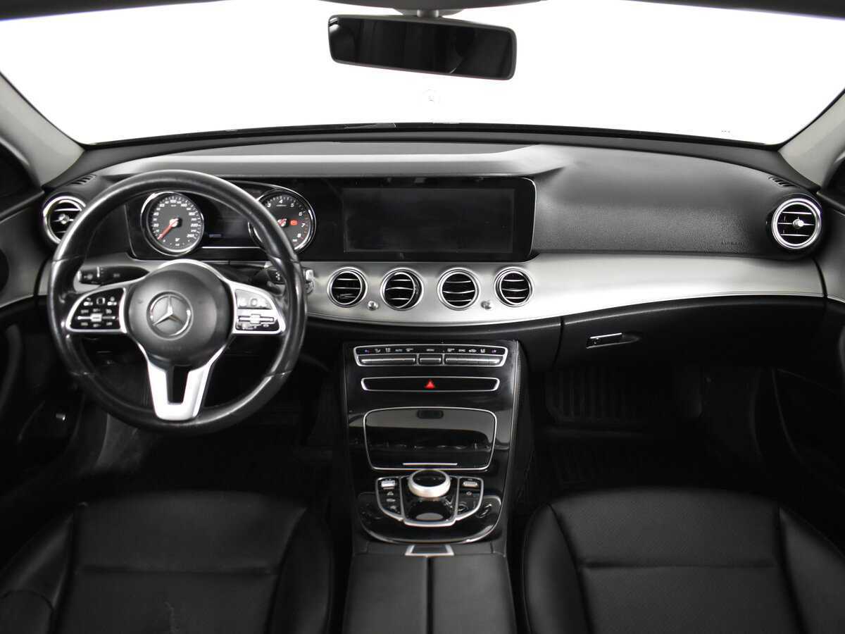 Mercedes-Benz E-Класс 2018 года с пробегом. Фото: #11