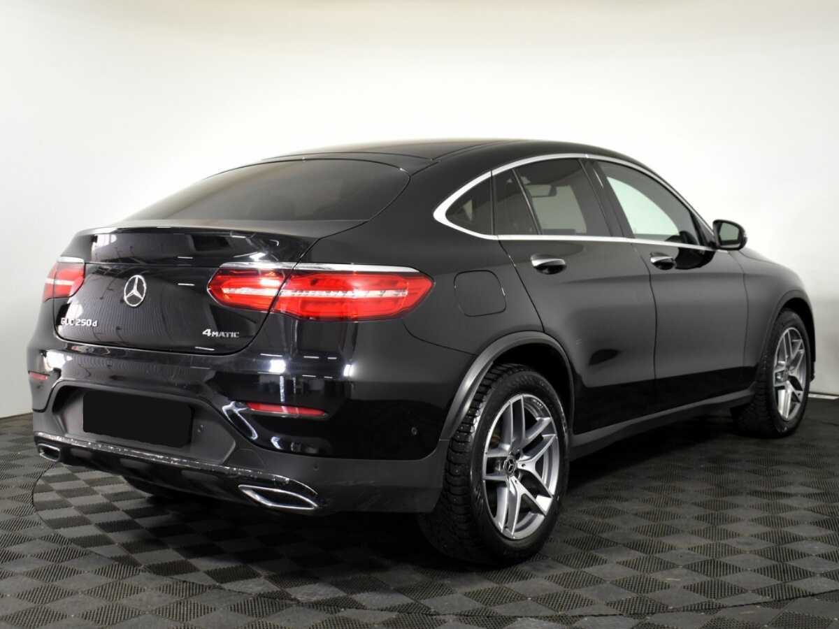 Mercedes-Benz GLC Coupe 2017 года с пробегом. Фото: #3