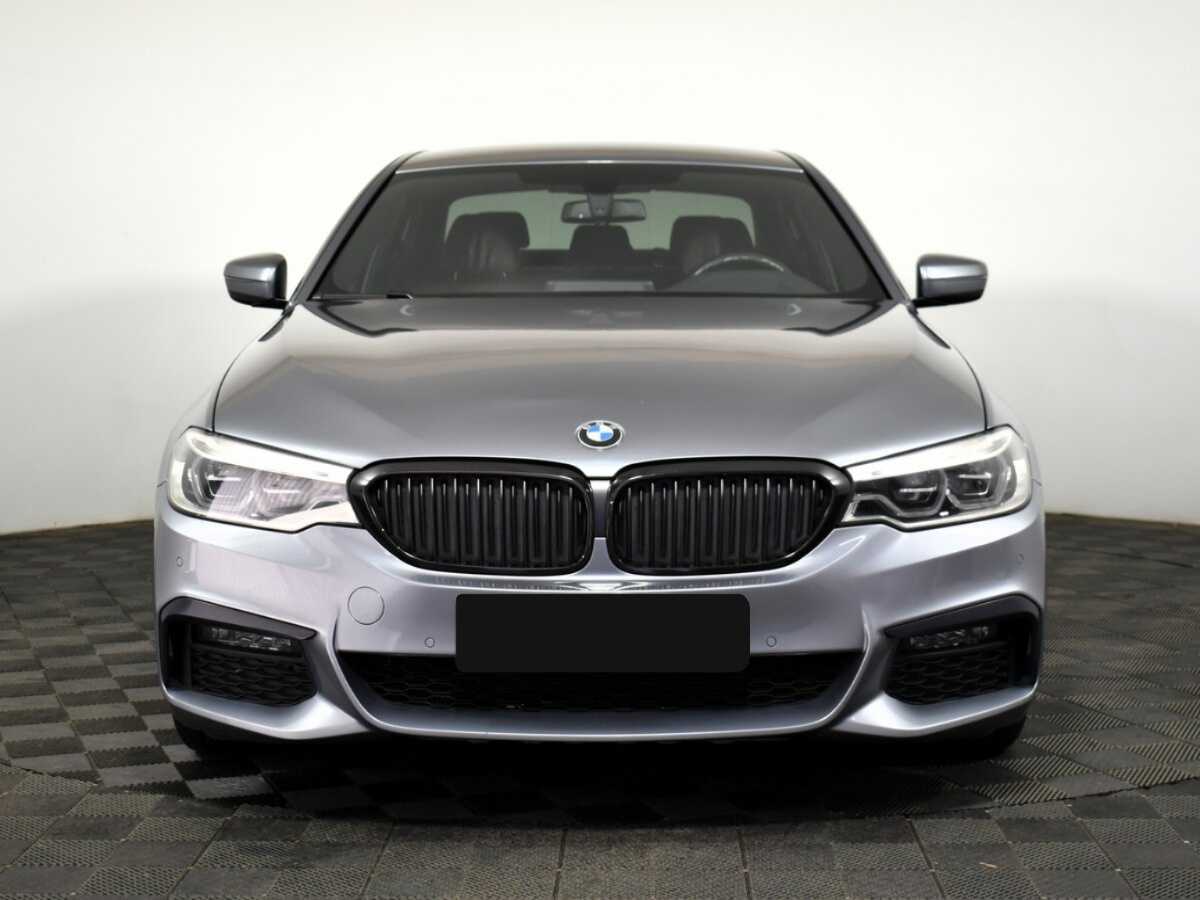 BMW 5 серии 2019 года с пробегом. Фото: #1