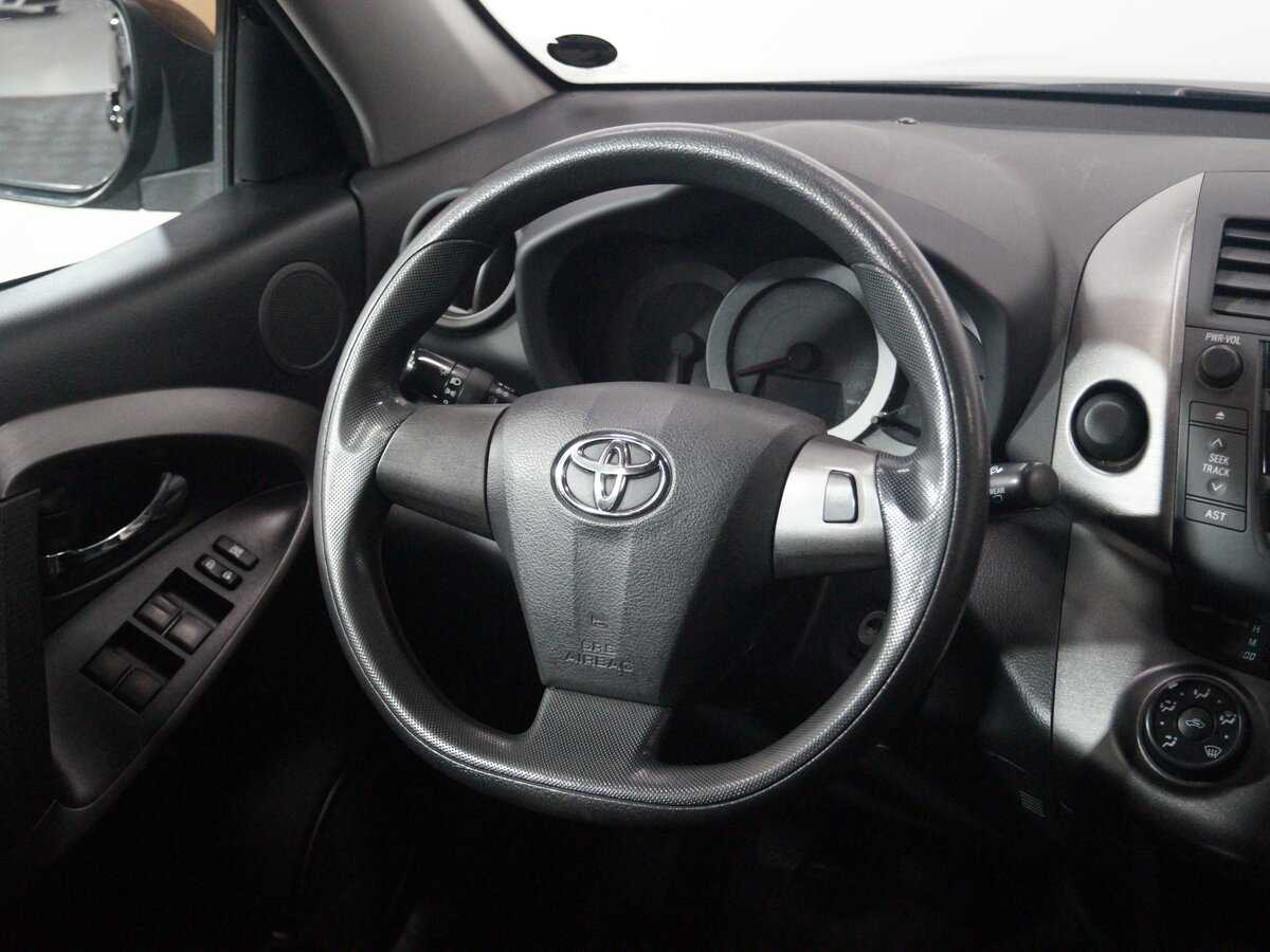 Toyota RAV4 2011 года с пробегом. Фото: #7