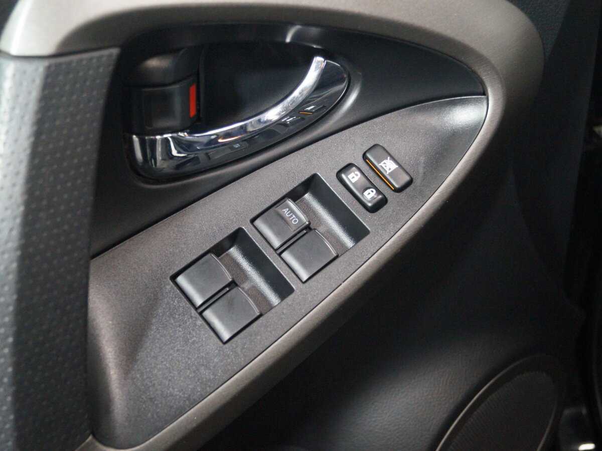 Toyota RAV4 2011 года с пробегом. Фото: #11