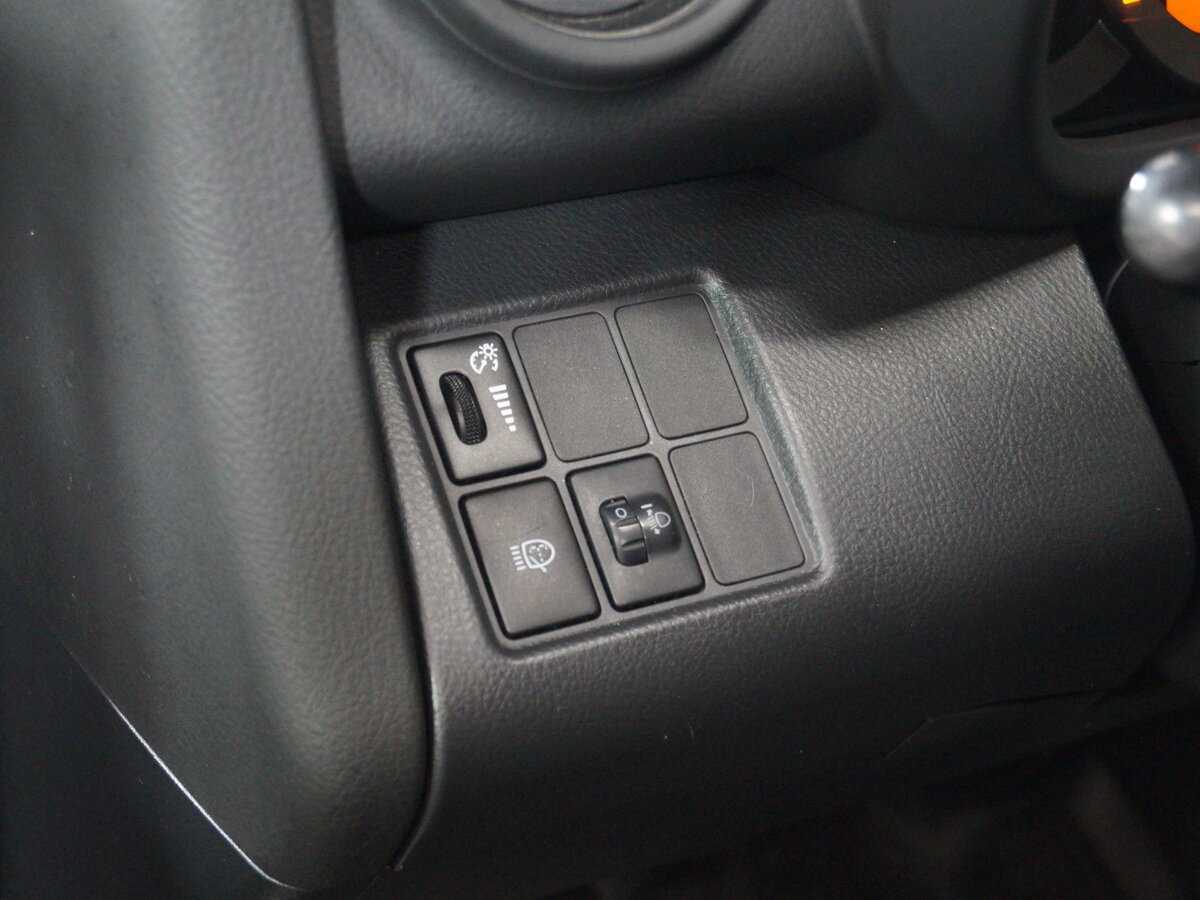 Toyota RAV4 2011 года с пробегом. Фото: #12