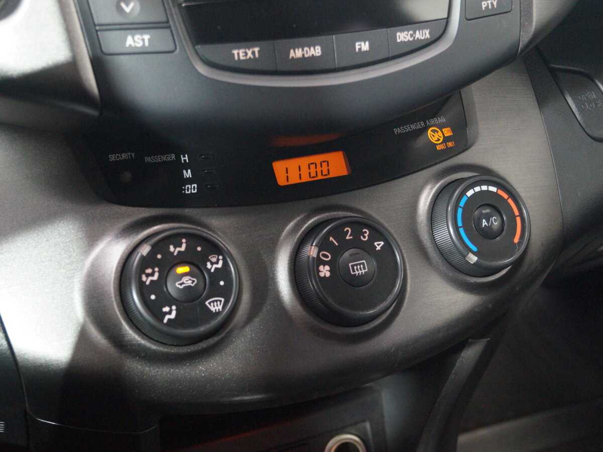 Toyota RAV4 2011 года с пробегом. Фото: #17