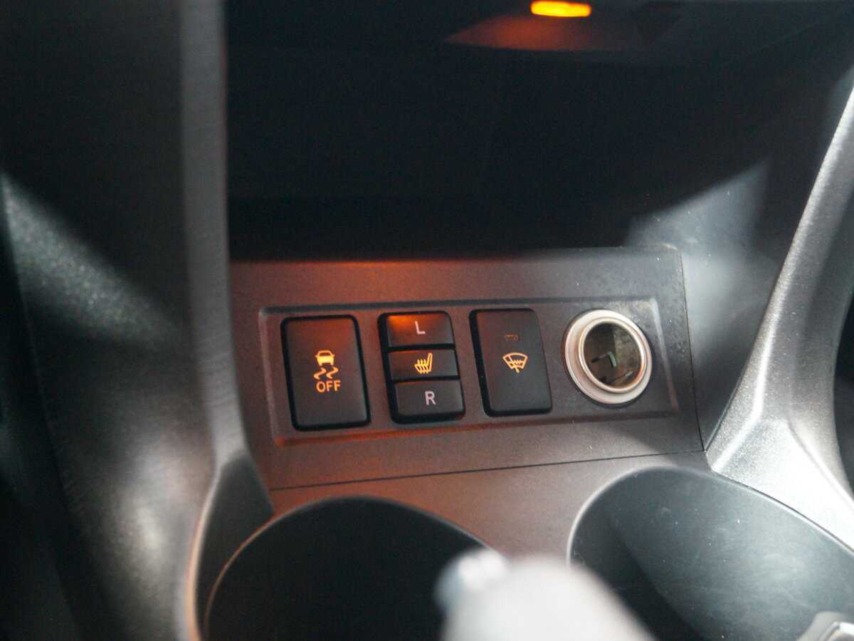 Toyota RAV4 2011 года с пробегом. Фото: #18