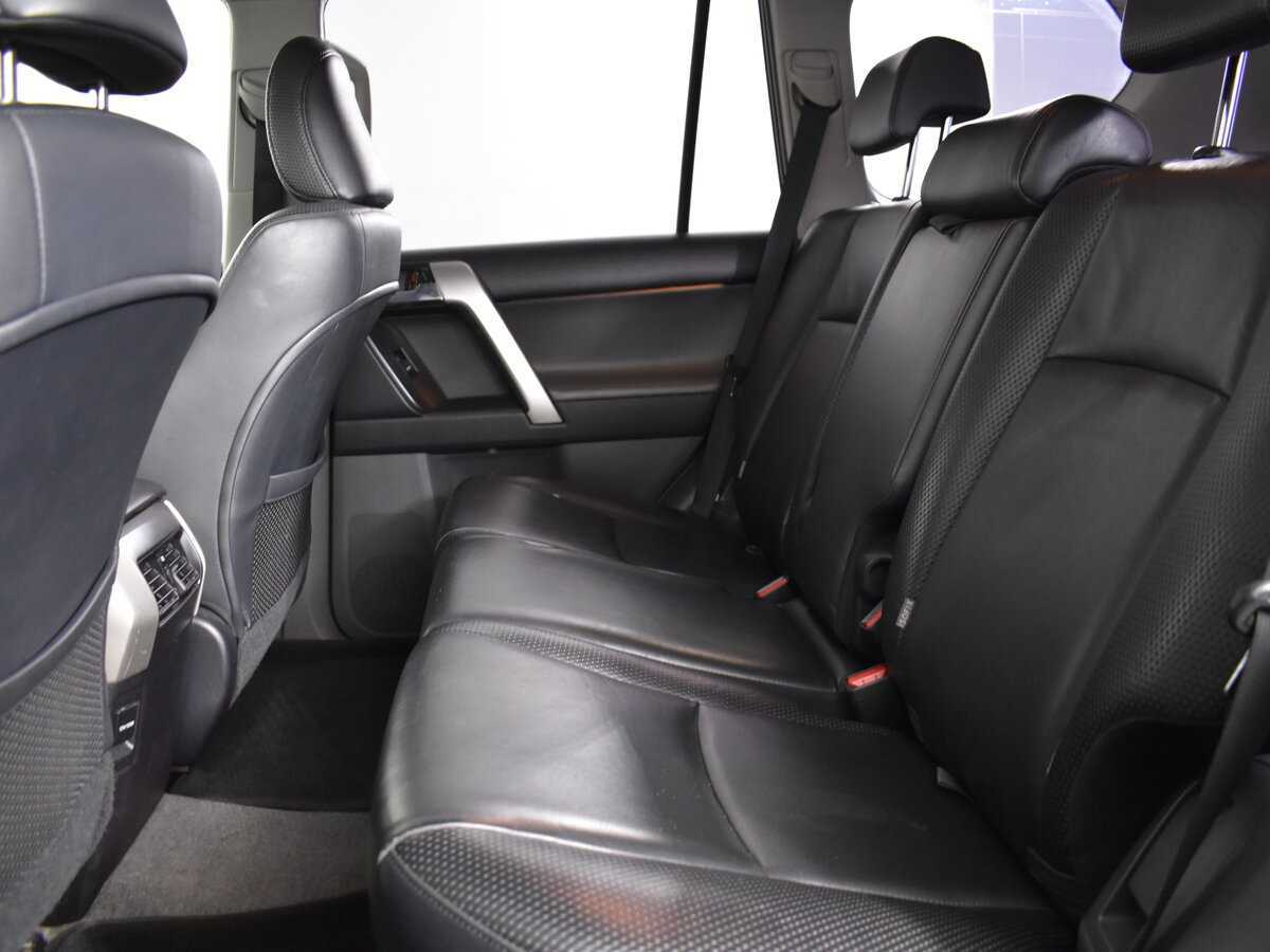 Toyota Land Cruiser Prado 2010 года с пробегом. Фото: #7