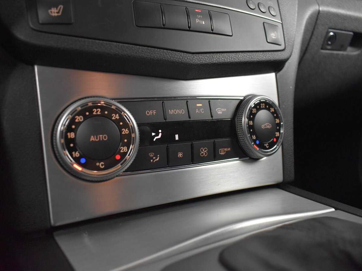 Mercedes-Benz C-Класс 2009 года с пробегом. Фото: #20