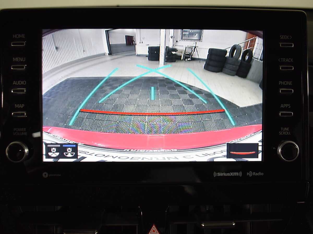 Toyota Camry 2022 года с пробегом. Фото: #16