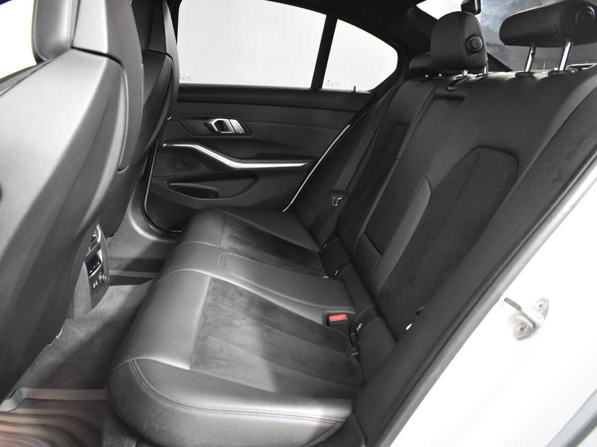 BMW 3 серии 2019 года с пробегом. Фото: #6