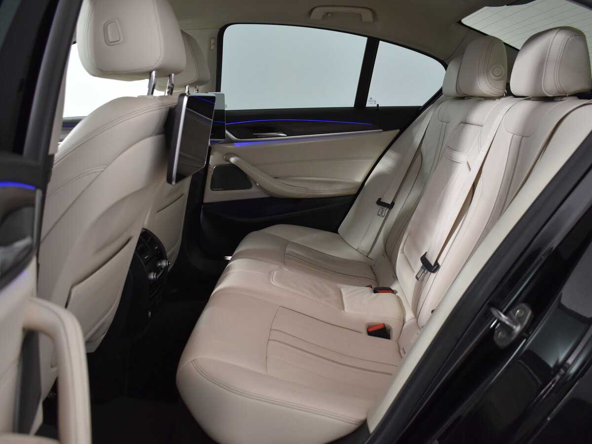 BMW 5 серии 2019 года с пробегом. Фото: #6