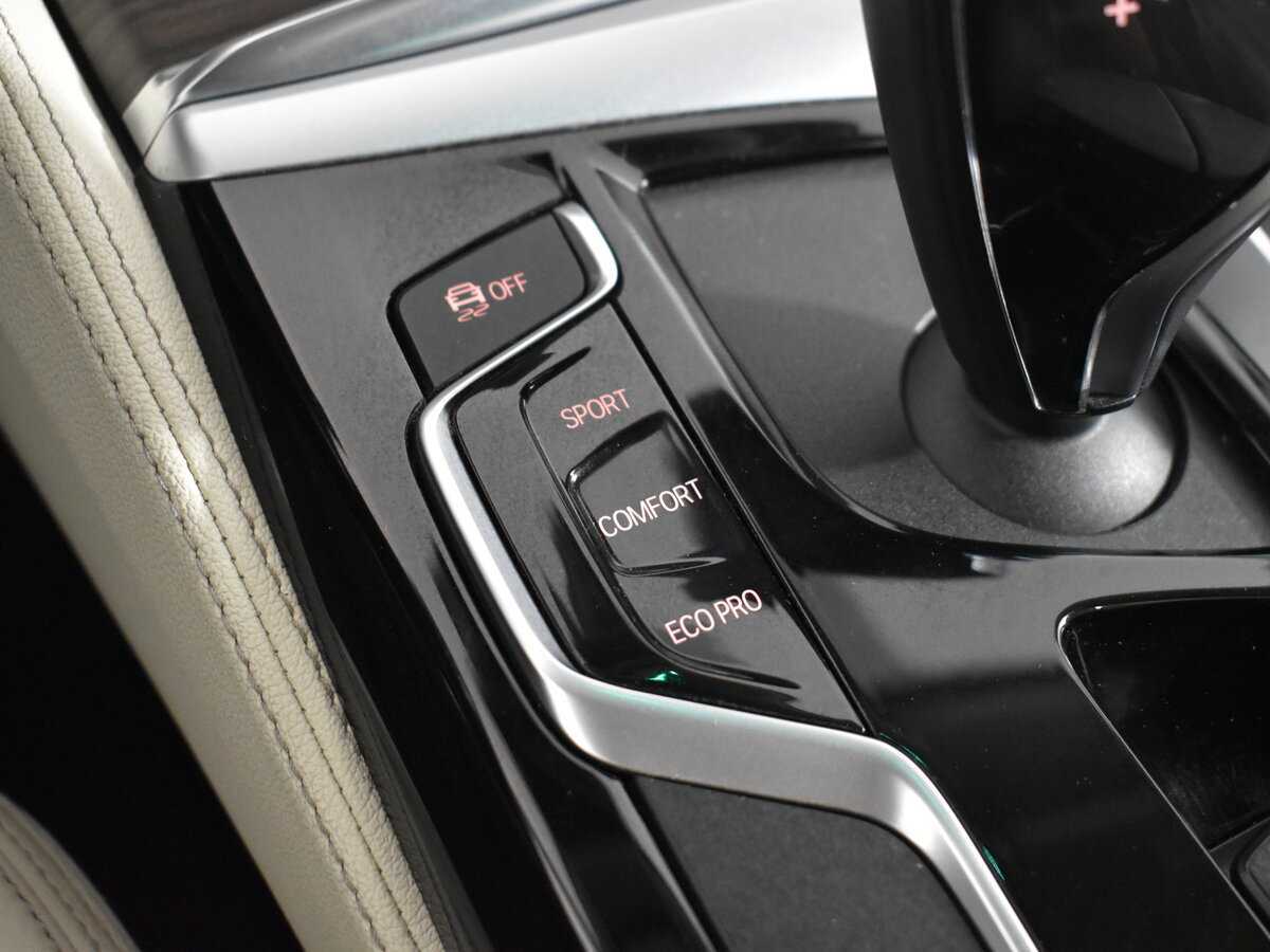 BMW 5 серии 2019 года с пробегом. Фото: #18