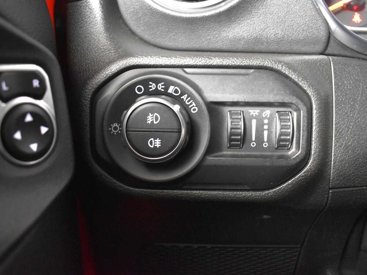 Jeep Wrangler 2021 года с пробегом. Фото: #16