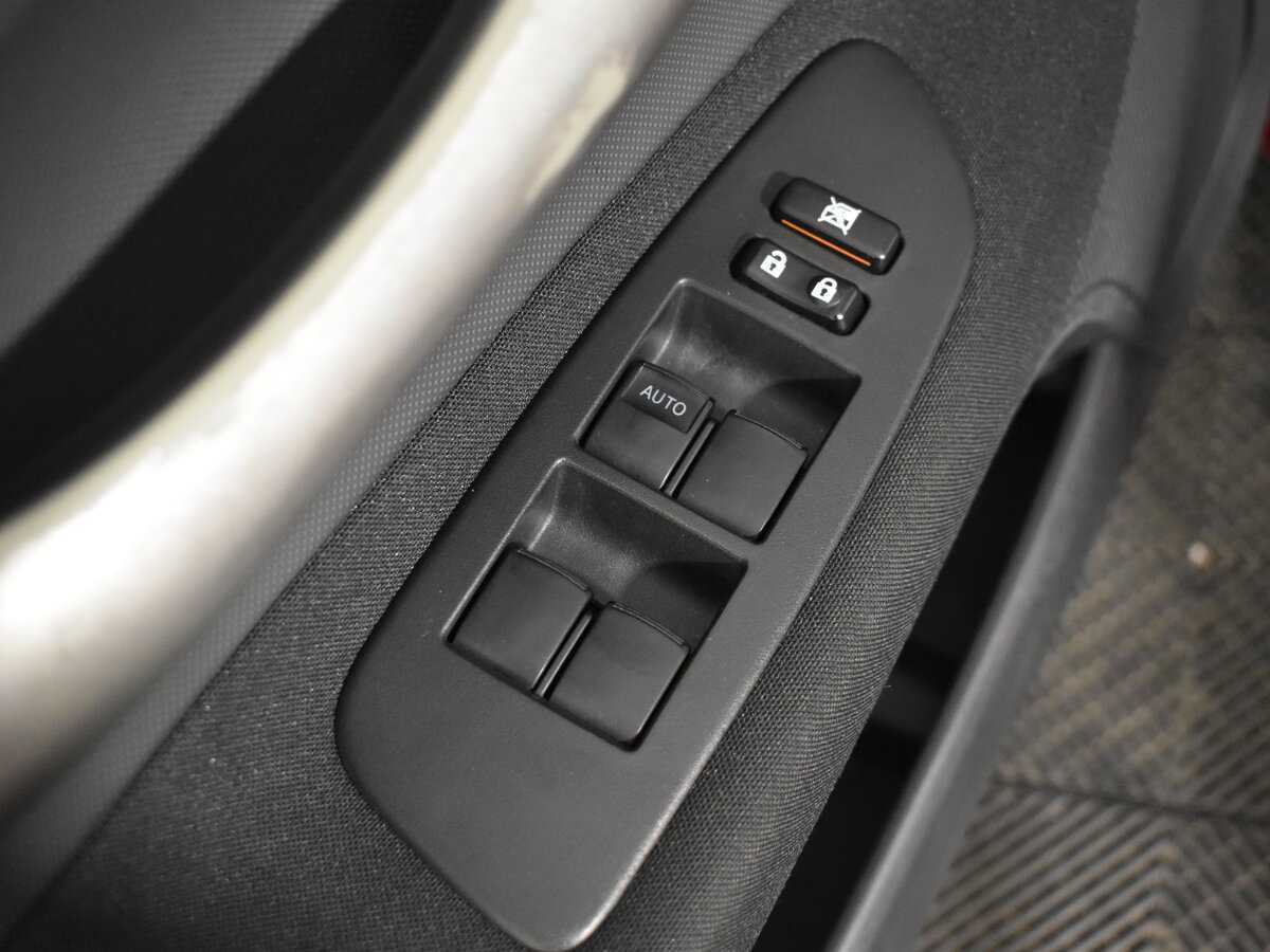 Toyota Auris 2007 года с пробегом. Фото: #7