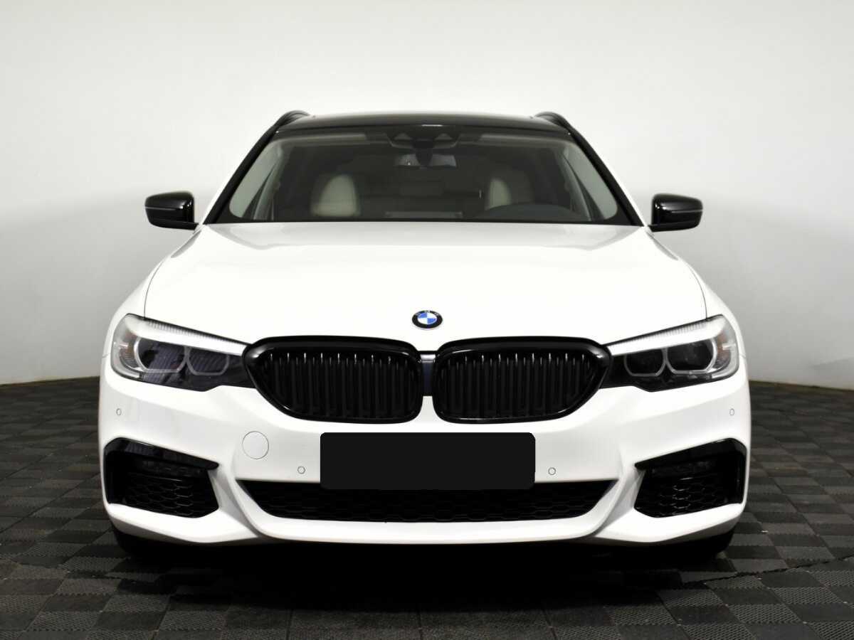 BMW 5 серии 2018 года с пробегом. Фото: #1