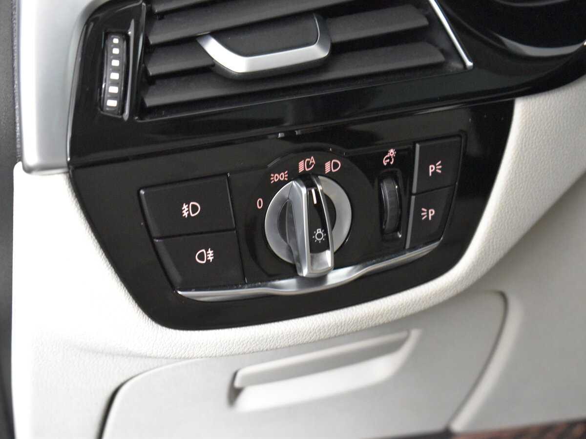 BMW 5 серии 2018 года с пробегом. Фото: #9