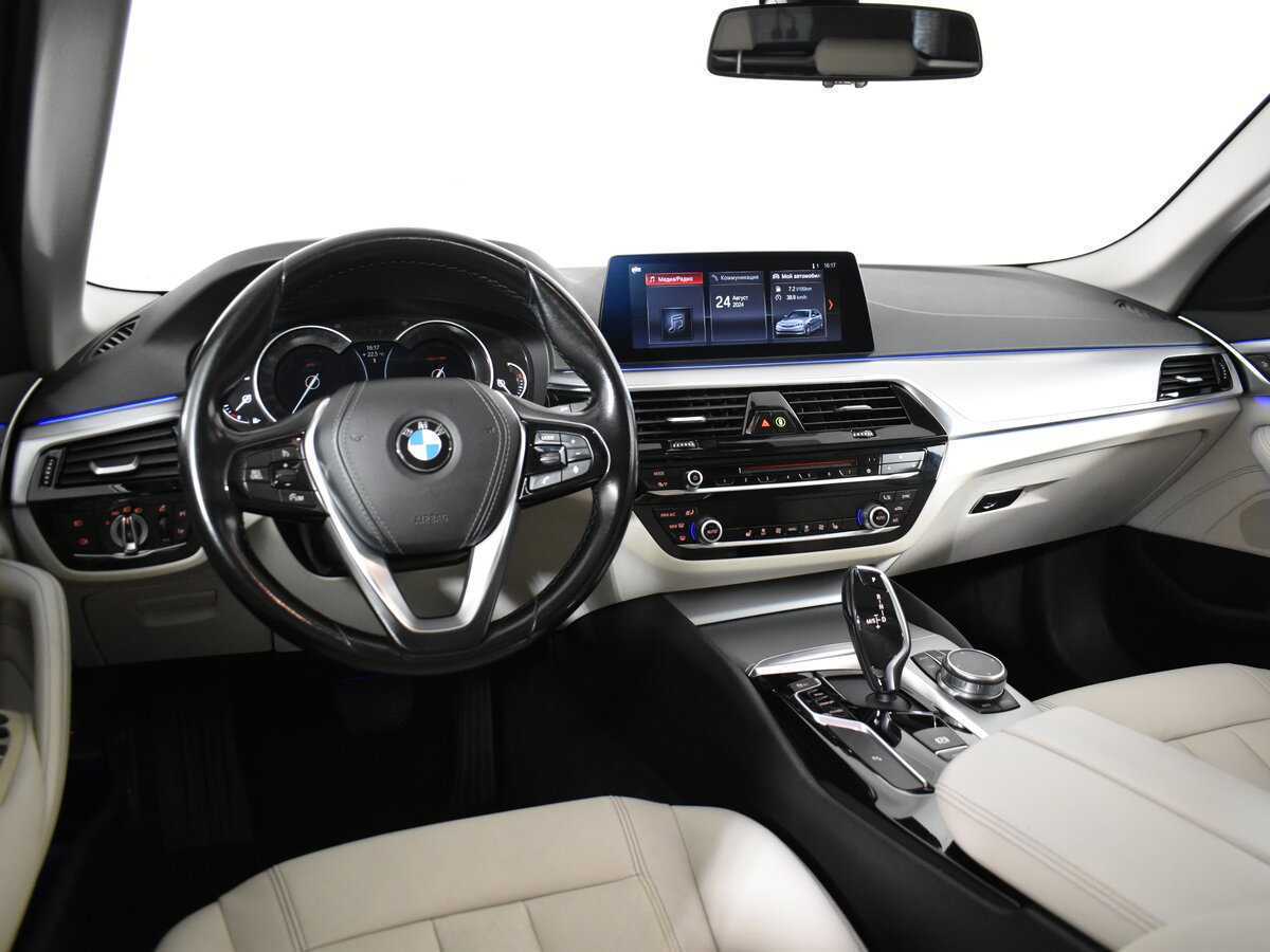 BMW 5 серии 2018 года с пробегом. Фото: #13