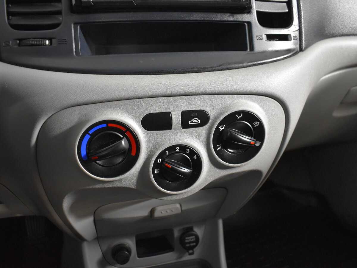 Hyundai Verna 2007 года с пробегом. Фото: #11