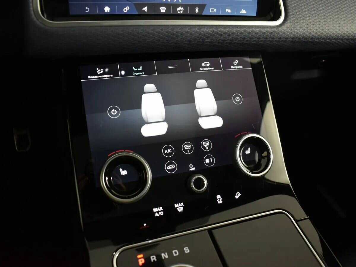 Land Rover Range Rover Velar 2019 года с пробегом. Фото: #16