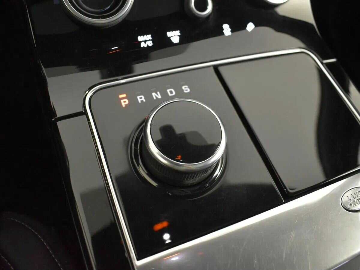 Land Rover Range Rover Velar 2019 года с пробегом. Фото: #17
