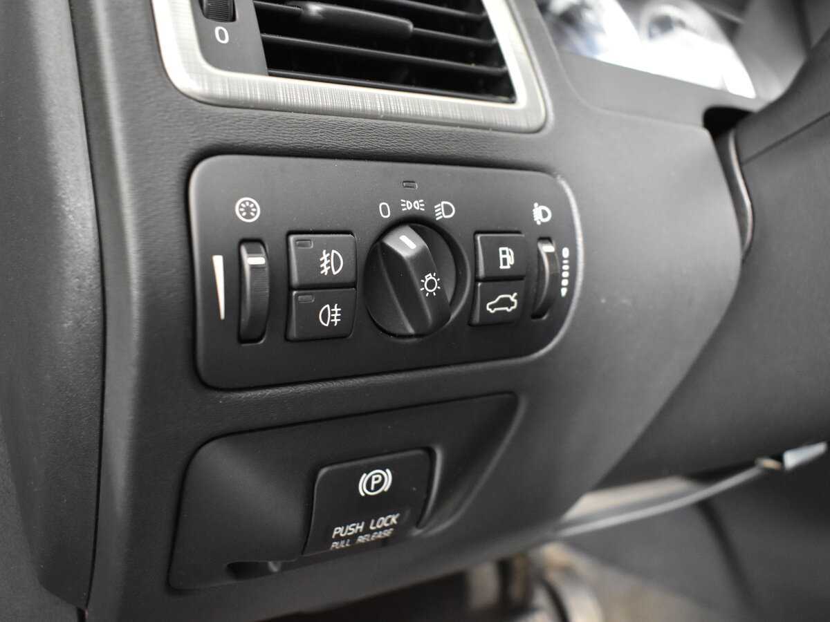 Volvo XC70 2011 года с пробегом. Фото: #15