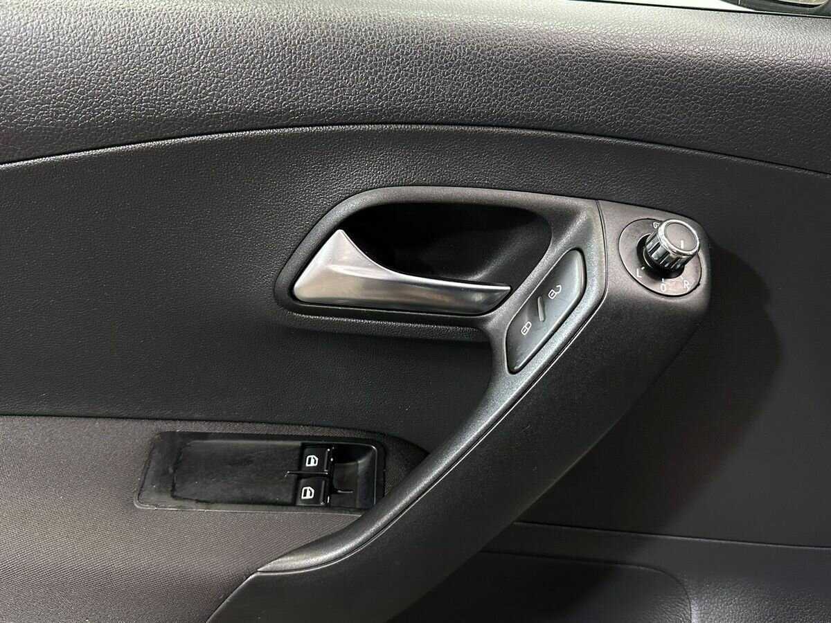 Volkswagen Polo 2011 года с пробегом. Фото: #13