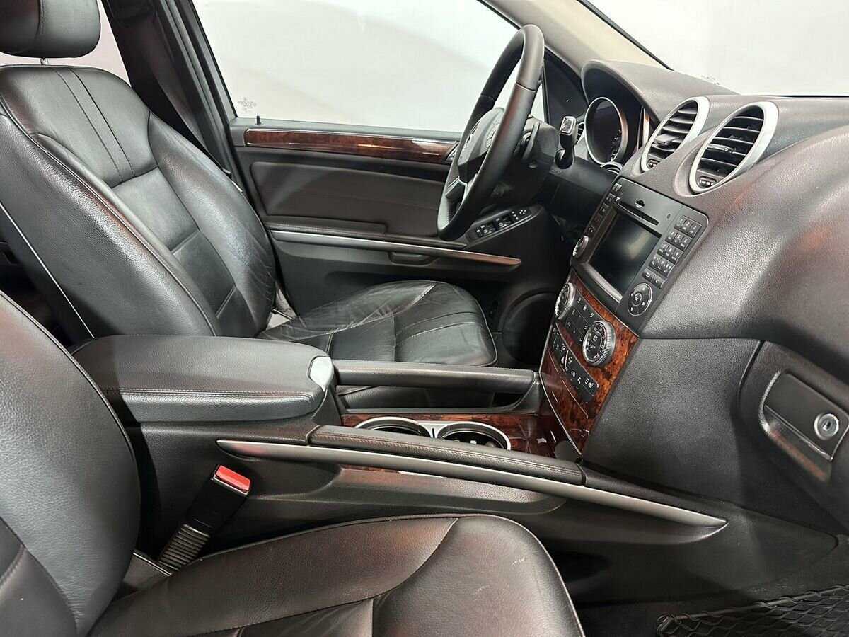 Mercedes-Benz M-Класс 2009 года с пробегом. Фото: #8