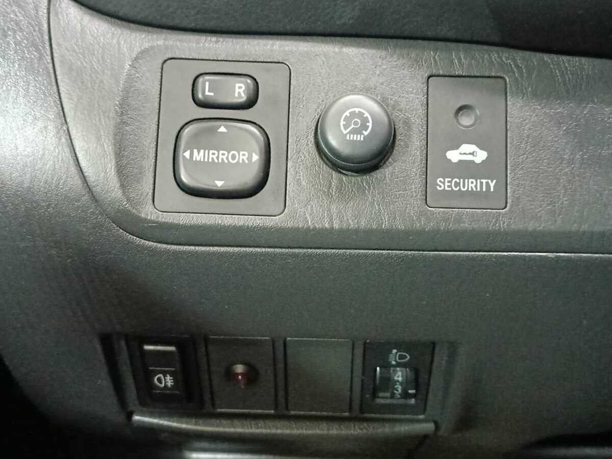 Toyota RAV4 2005 года с пробегом. Фото: #14