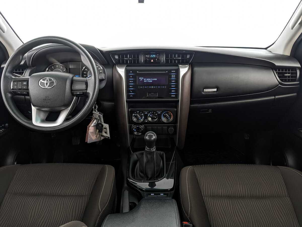 Toyota Fortuner 2019 года с пробегом. Фото: #11