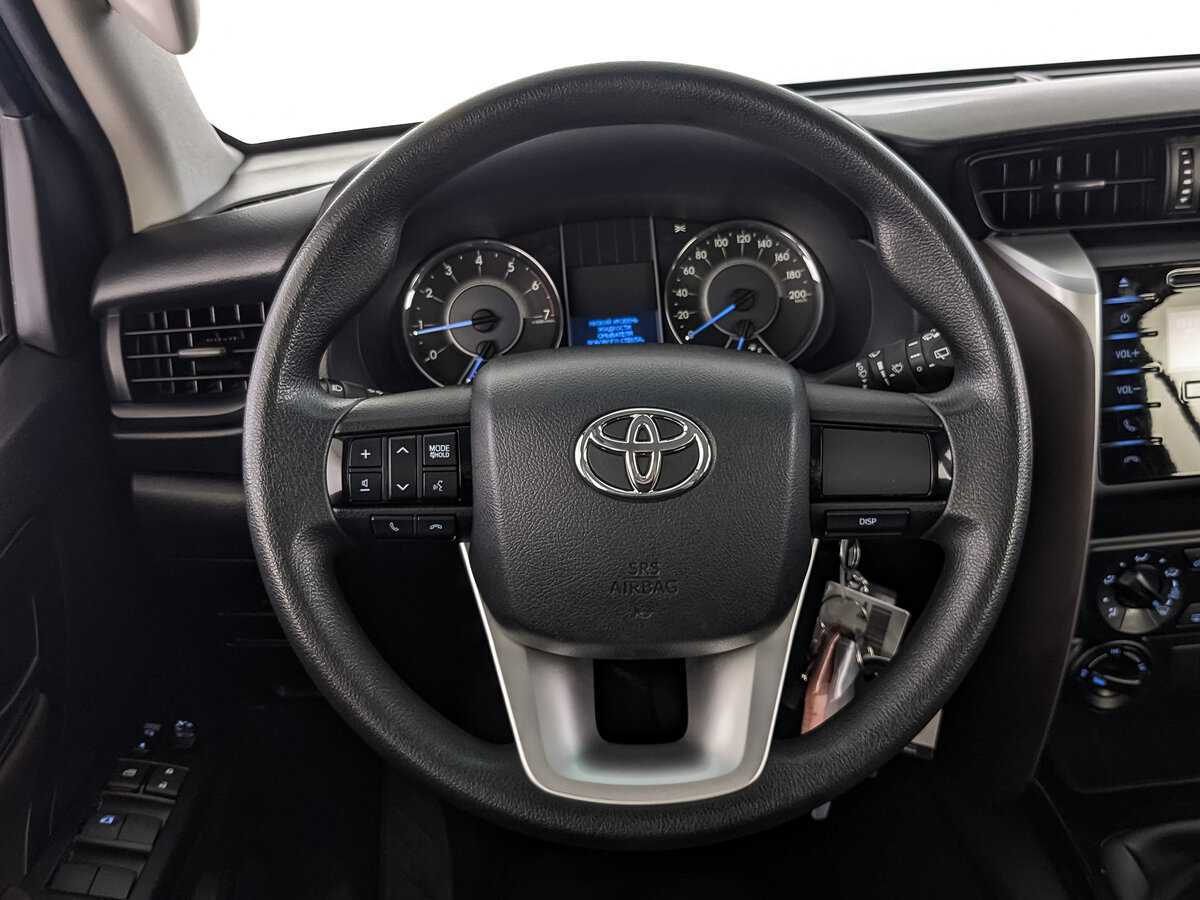 Toyota Fortuner 2019 года с пробегом. Фото: #16