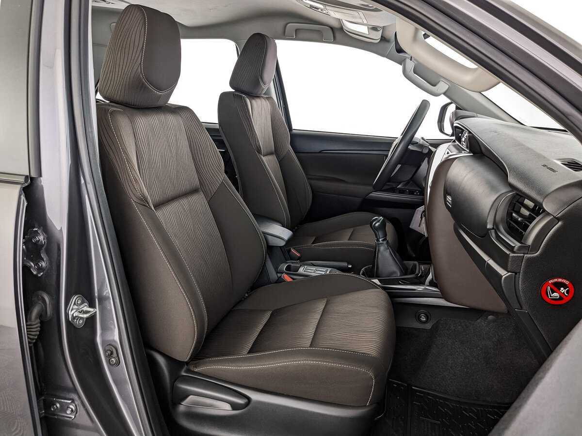 Toyota Fortuner 2019 года с пробегом. Фото: #18