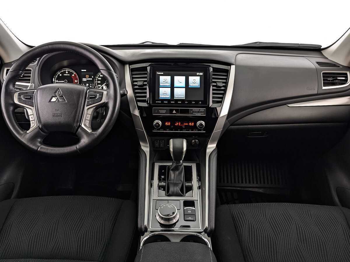 Mitsubishi Pajero Sport 2021 года с пробегом. Фото: #9