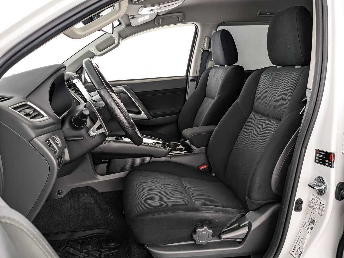 Mitsubishi Pajero Sport 2021 года с пробегом. Фото: #15