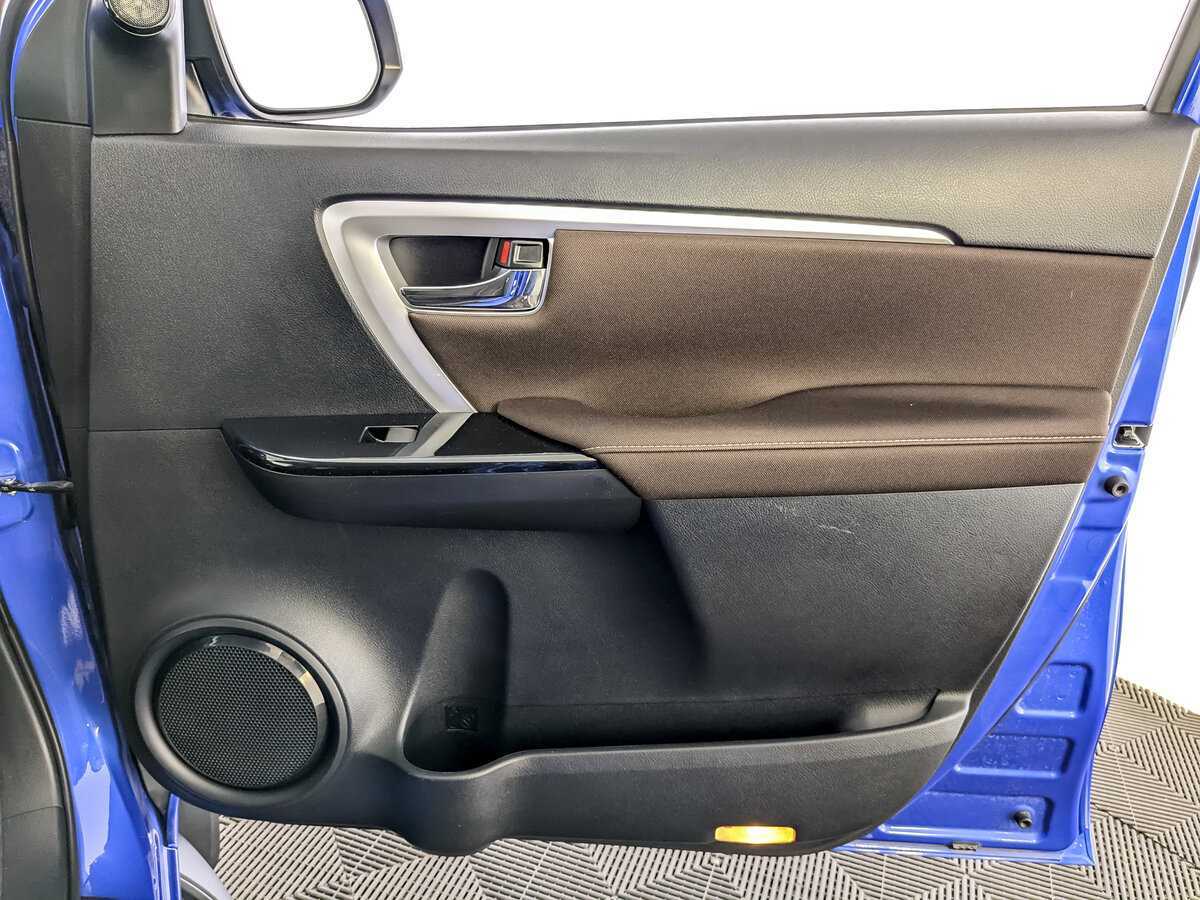 Toyota Fortuner 2019 года с пробегом. Фото: #19