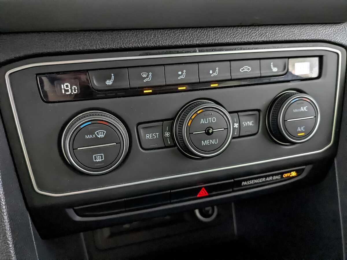 Volkswagen Teramont 2021 года с пробегом. Фото: #16