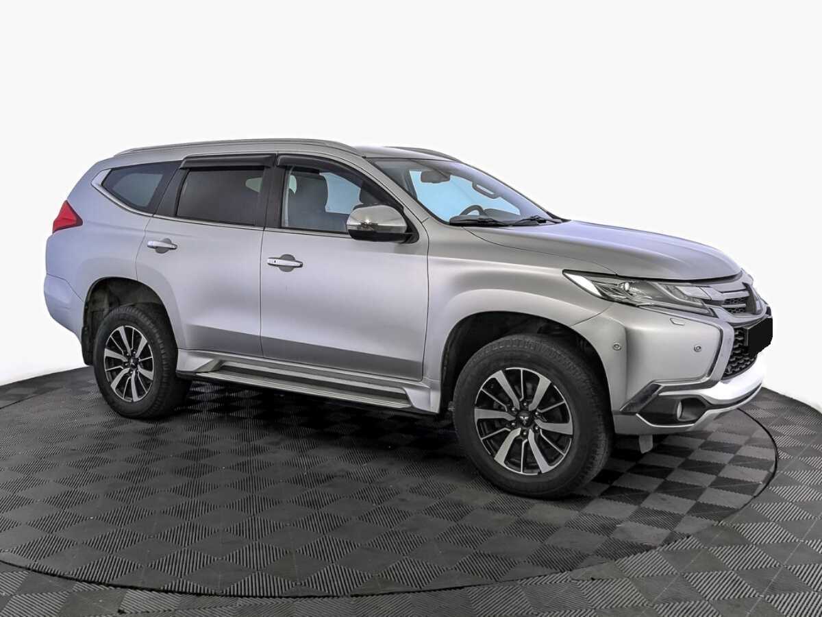 Mitsubishi Pajero Sport 2018 года с пробегом. Фото: #2