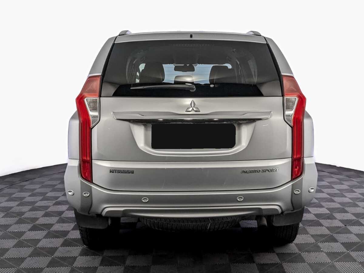 Mitsubishi Pajero Sport 2018 года с пробегом. Фото: #5