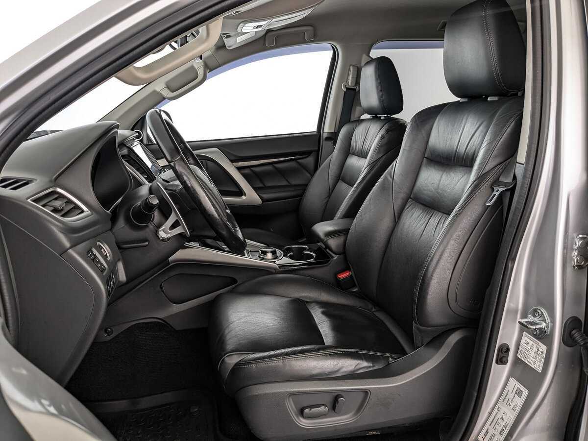 Mitsubishi Pajero Sport 2018 года с пробегом. Фото: #15