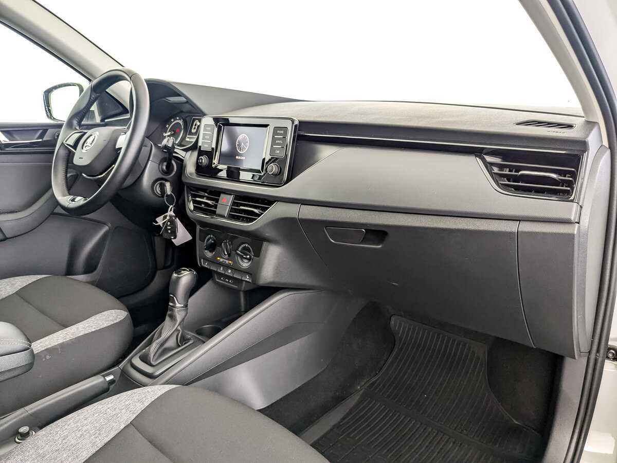 Б/У Шкода Рапид 2021 года. Фото: #8