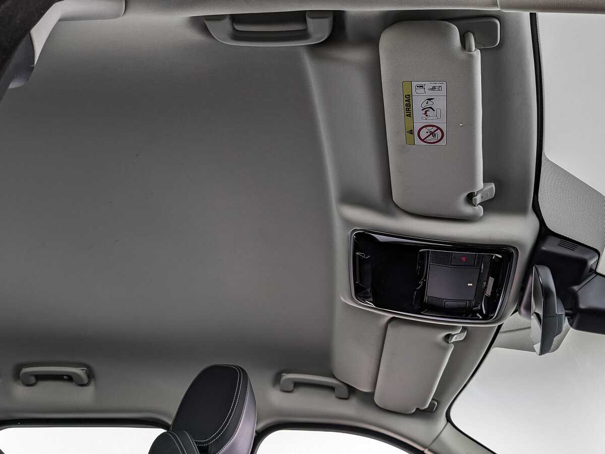 Land Rover Range Rover Velar 2019 года с пробегом. Фото: #18