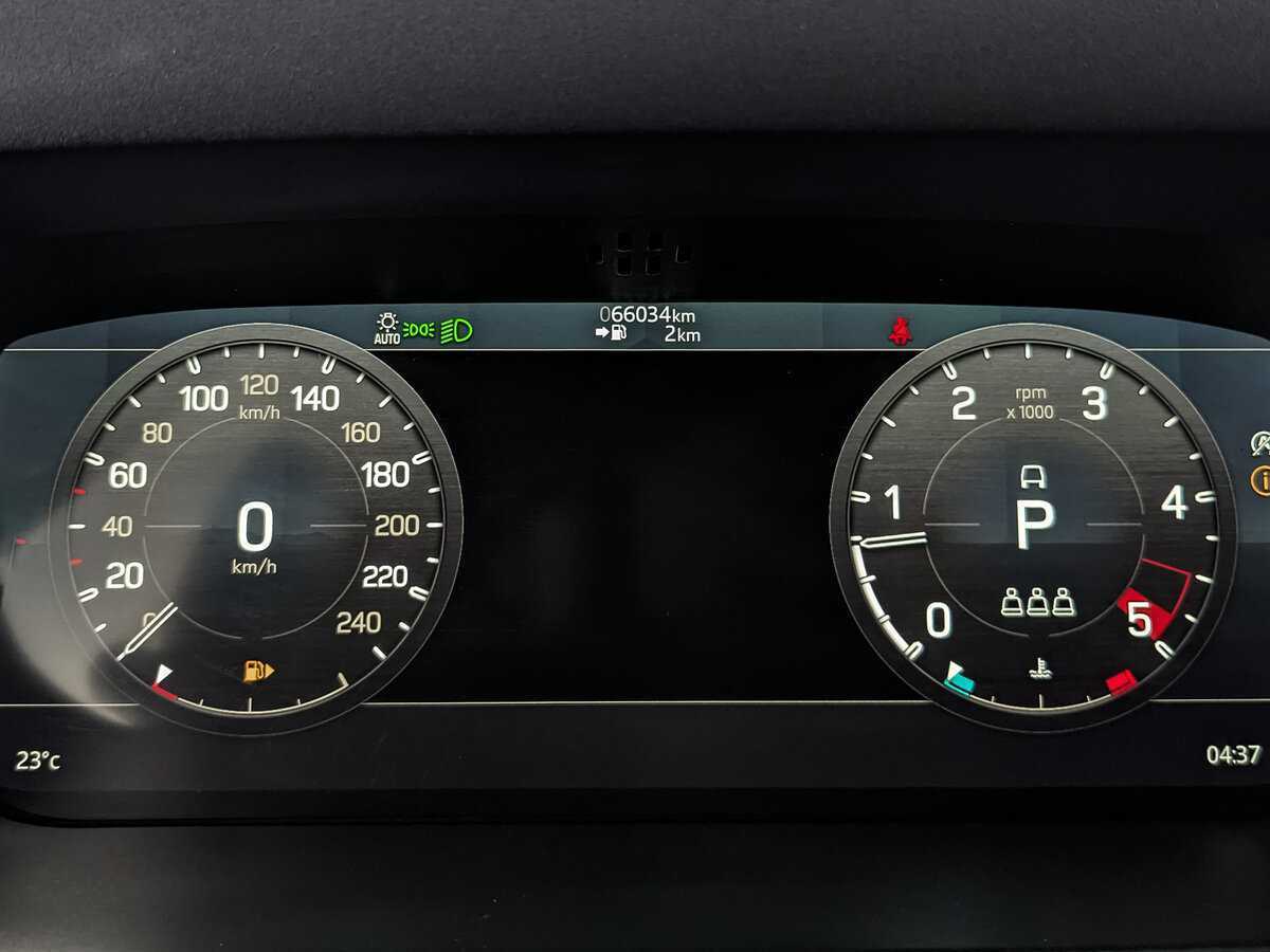 Land Rover Defender 2021 года с пробегом. Фото: #11