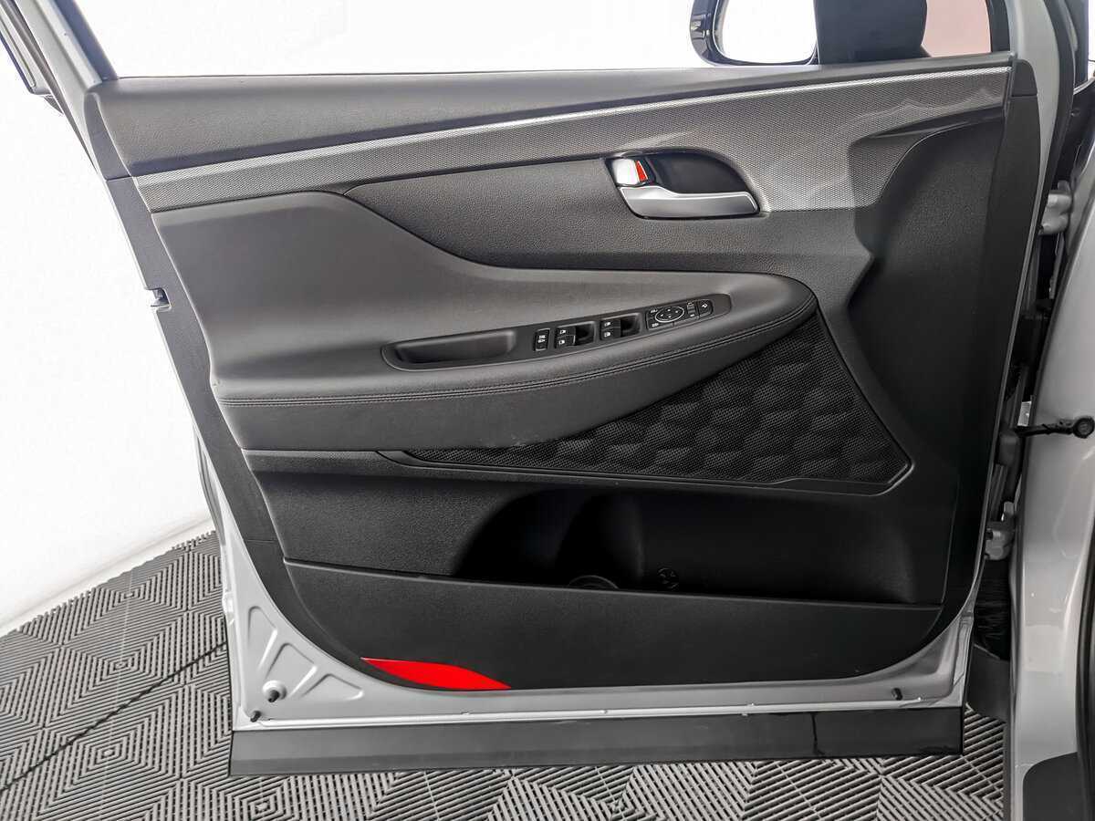 Hyundai Santa Fe 2018 года с пробегом. Фото: #14