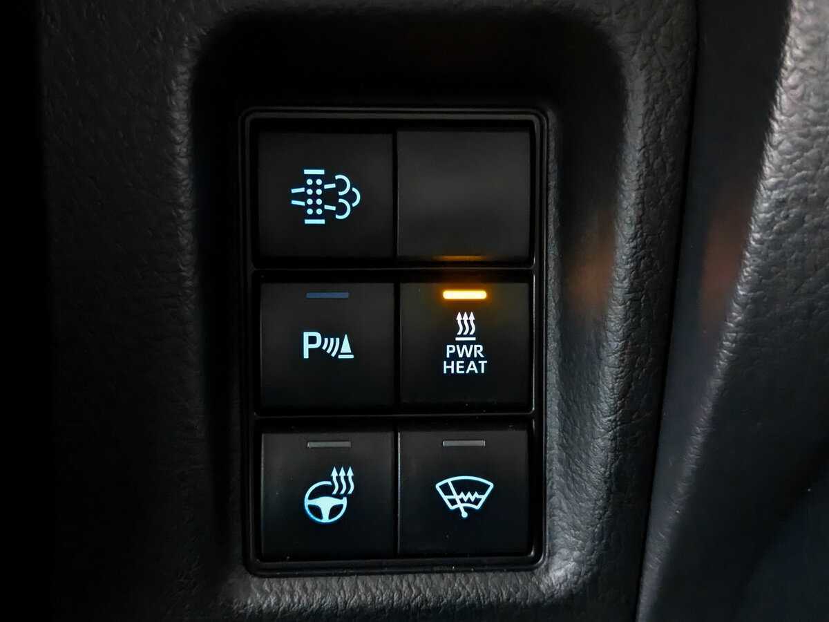 Toyota Land Cruiser Prado 2019 года с пробегом. Фото: #19