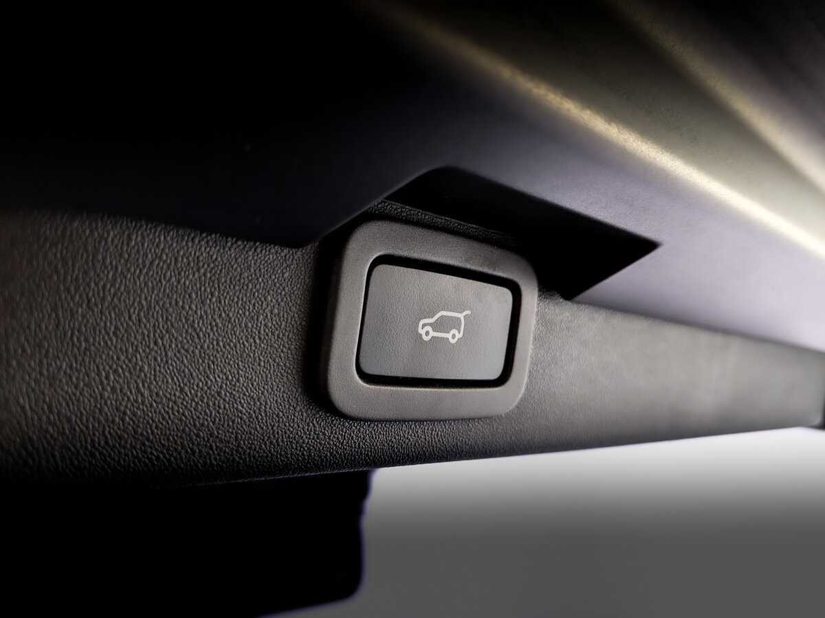 Land Rover Discovery 2020 года с пробегом. Фото: #21