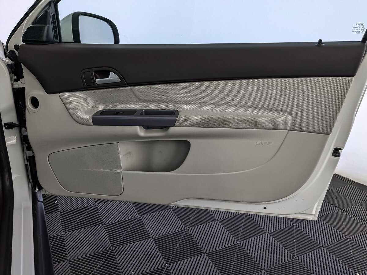 Volvo C30 2012 года с пробегом. Фото: #20