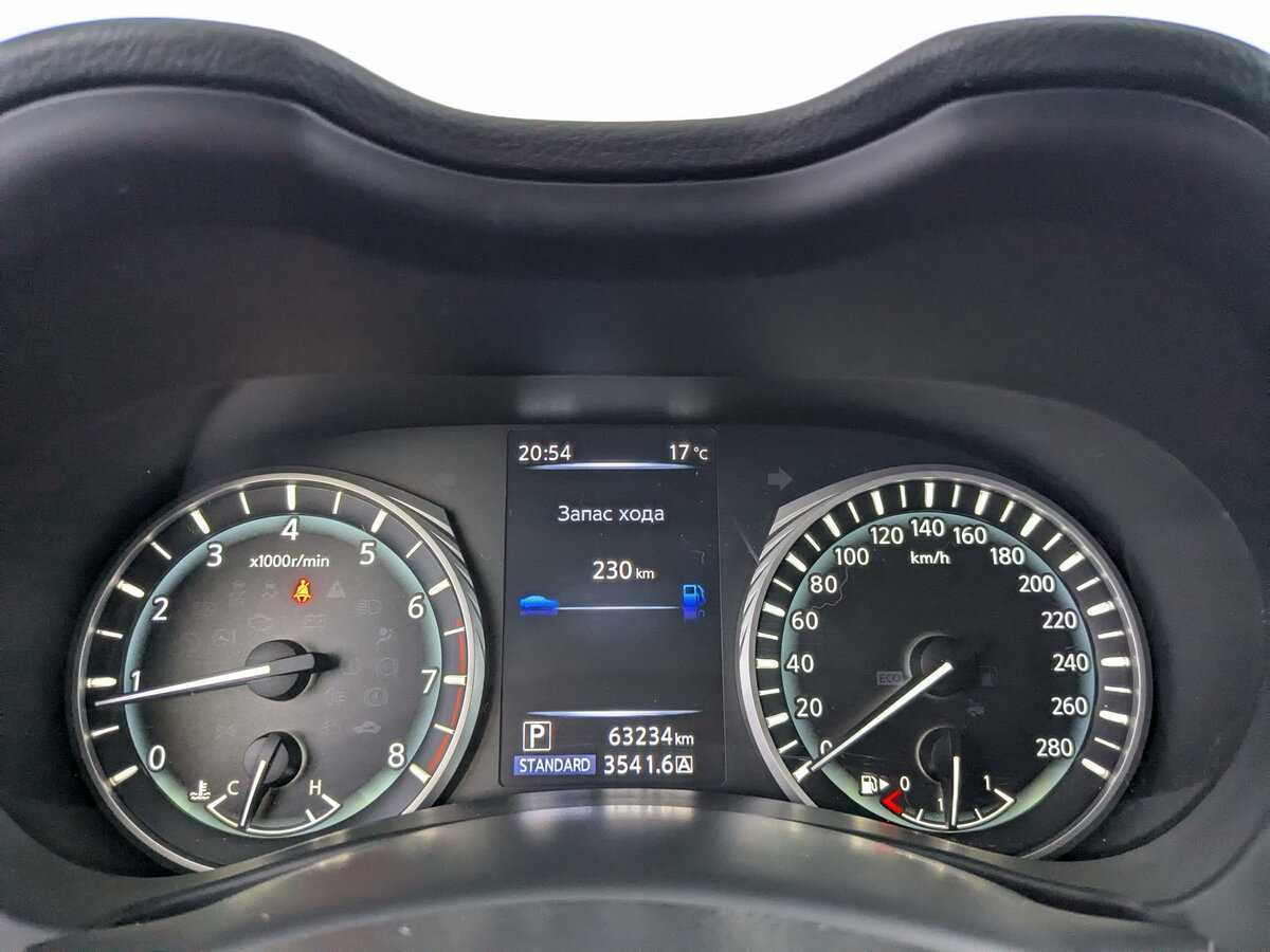 Infiniti Q50 2018 года с пробегом. Фото: #12