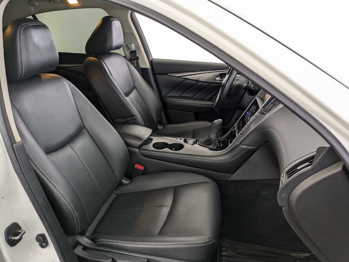 Infiniti Q50 2018 года с пробегом. Фото: #18