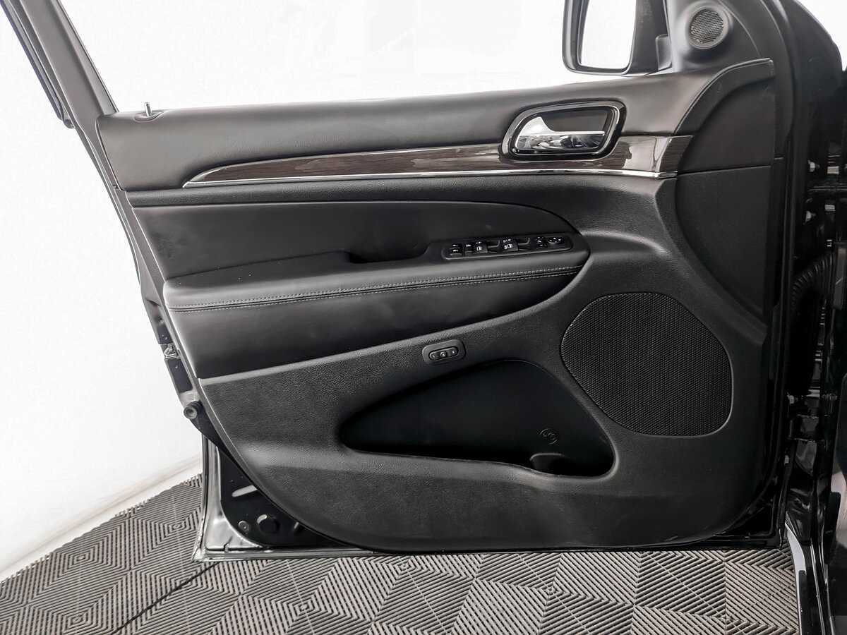 Jeep Grand Cherokee 2021 года с пробегом. Фото: #14